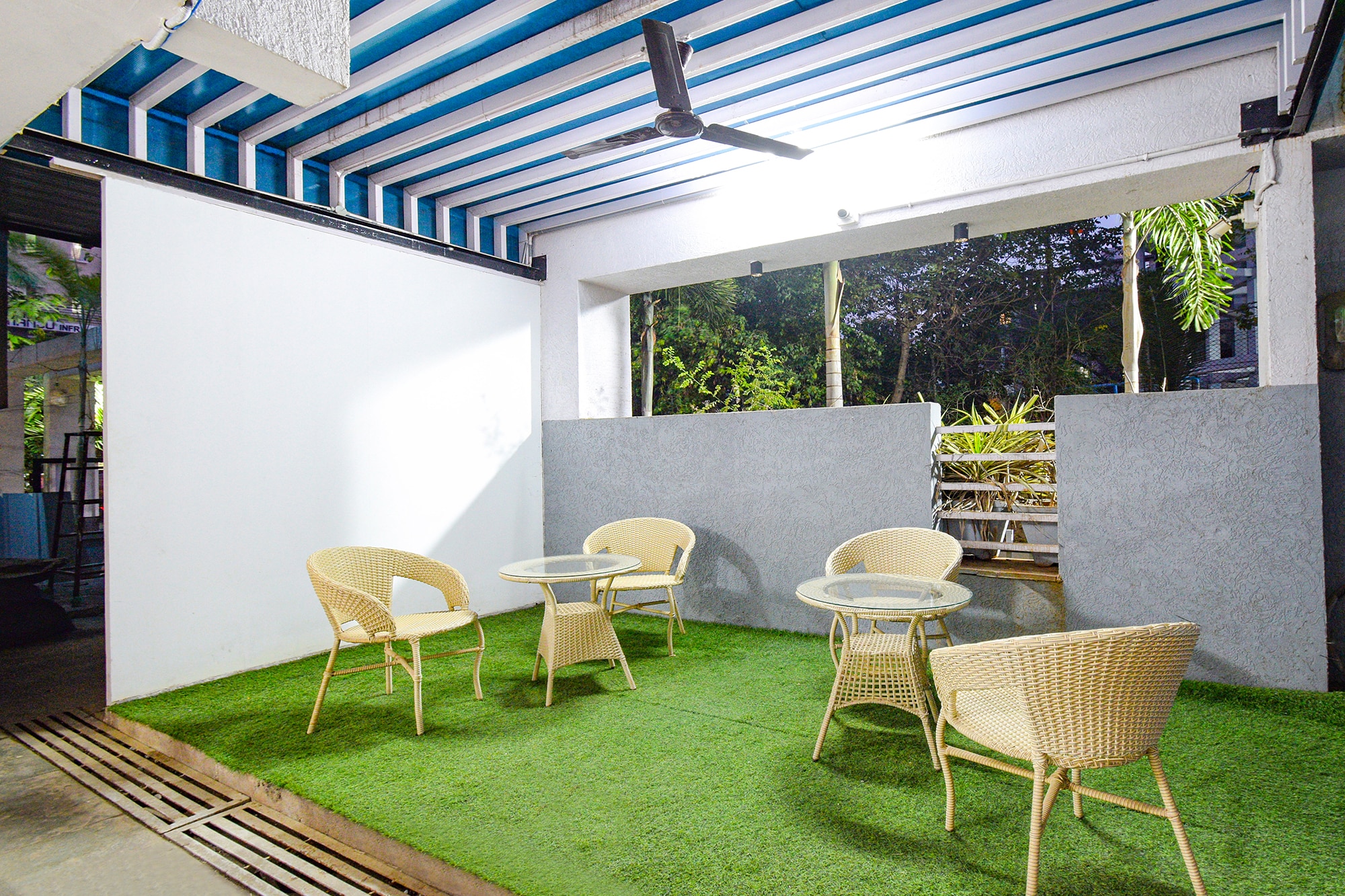 FabHotel The Botanica - Nr Hyderabad Central University, Kondapur - Tap to explore photos