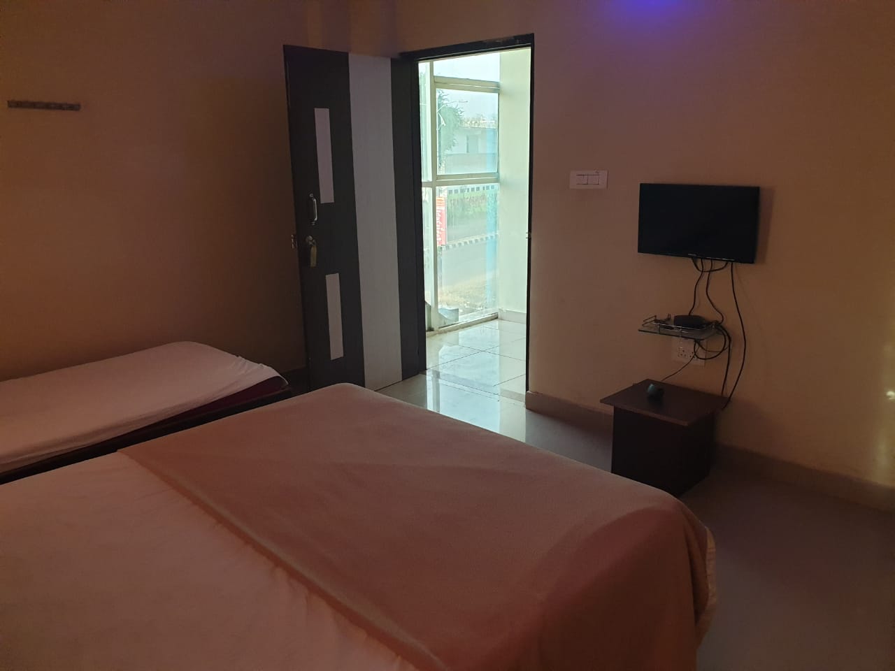 Hotel Laxmi Nivas - Tap to explore photos