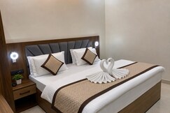 Hotel Royal Vrindavan, Vrindavan
