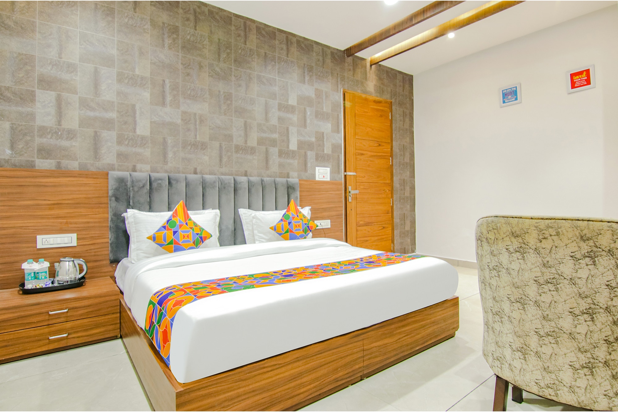 FabHotel Prime Royal Maple - Tap to explore photos