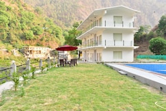 The River side Resort, kaichi dham, Kosya Kutauli