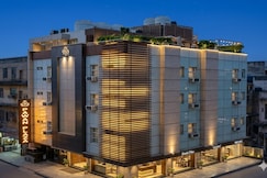 Hotel Pawan Plaza at Karol Bagh, Delhi