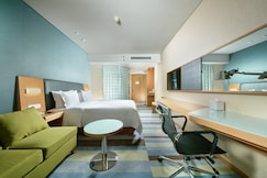 Holiday Inn Express Leshan City Square, Leshan