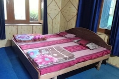 Peace Cafe Kalgha, Tosh