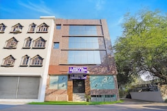 Hotel Sehej Inn @5mins drive from Sarai rohilla railway station, Delhi