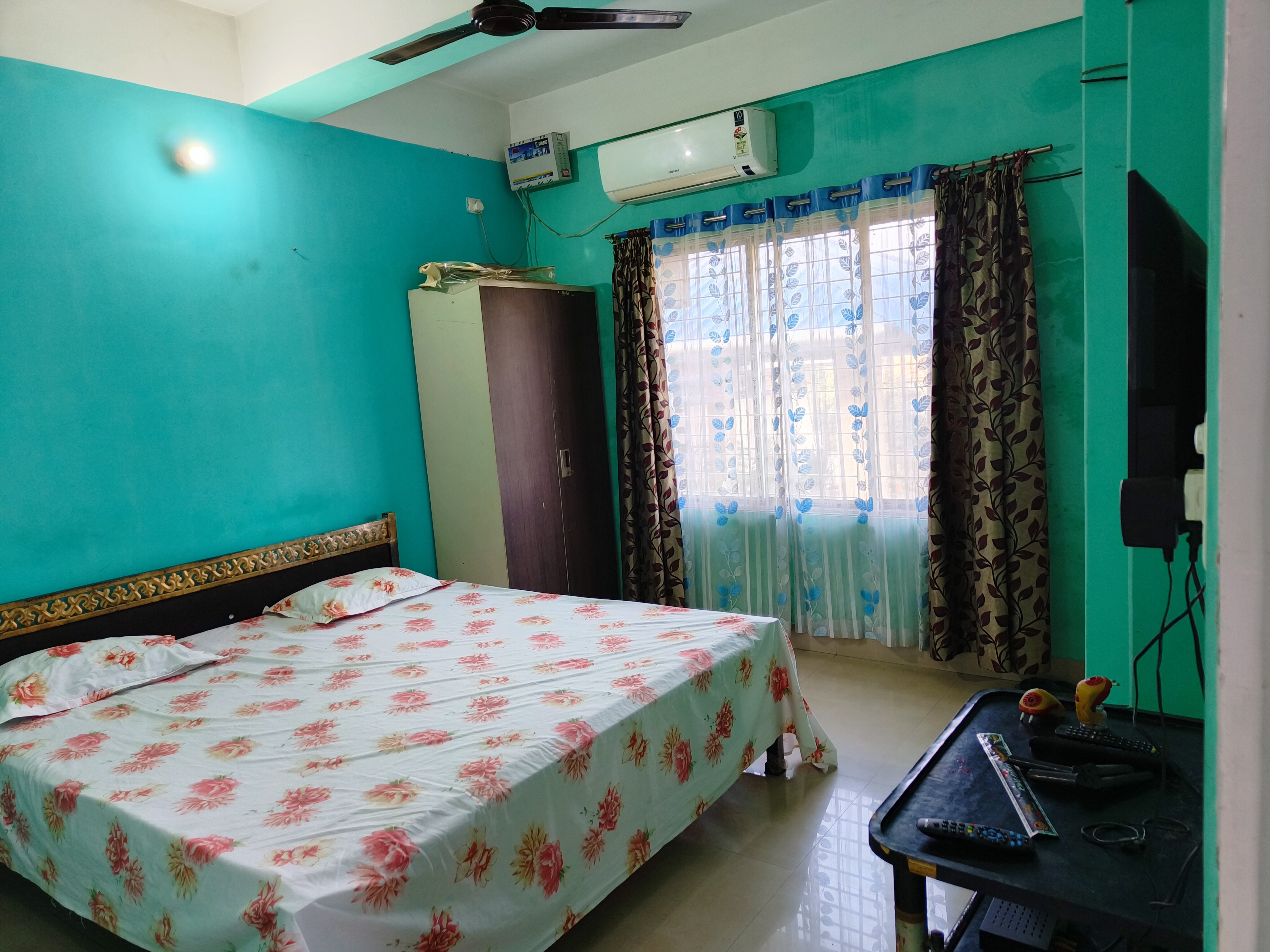 Nibir home stay - Tap to explore photos