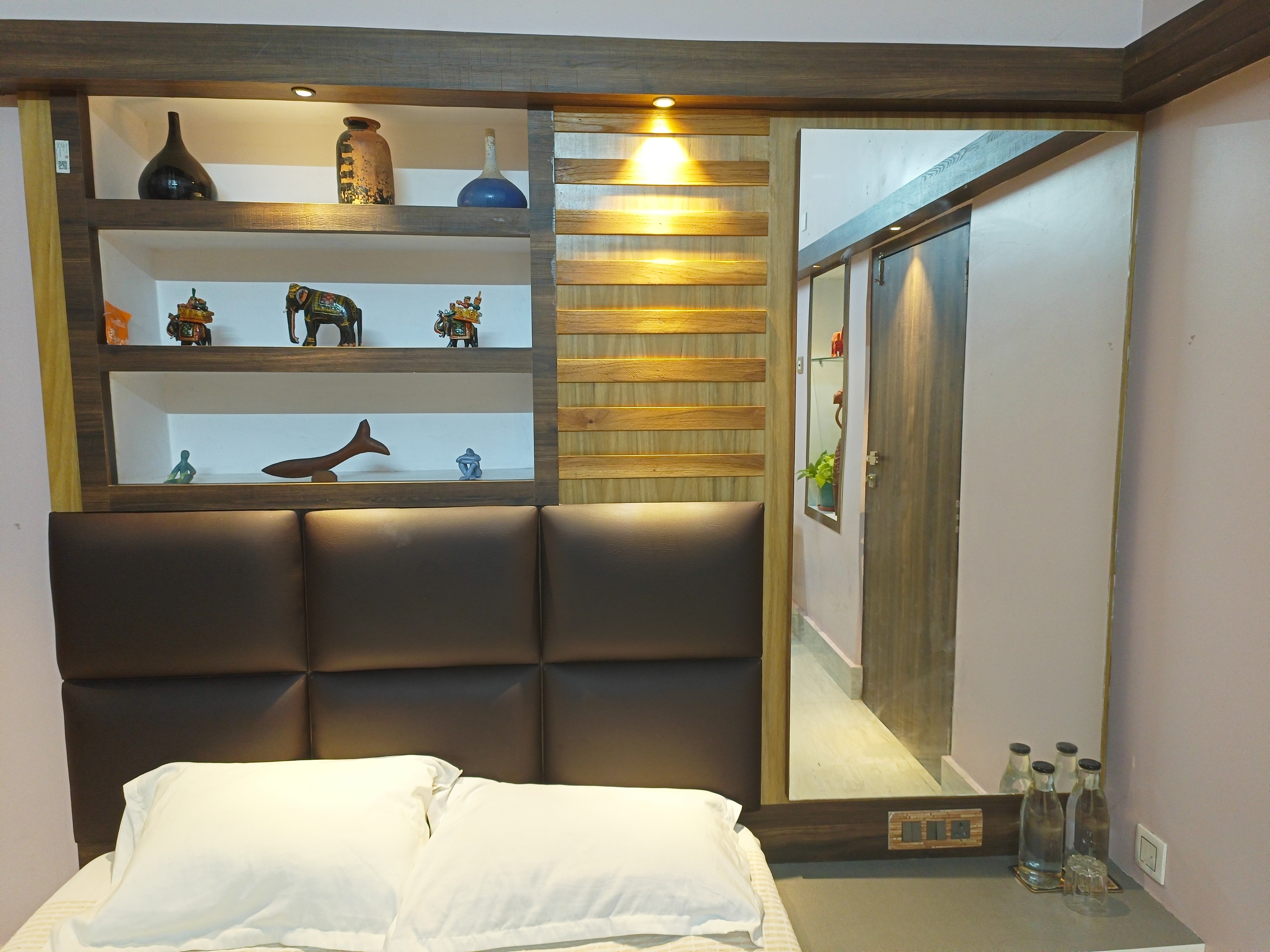 Siang Homestay - Tap to explore photos