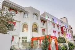 Hotel O Vishwakarma Palace, Delhi
