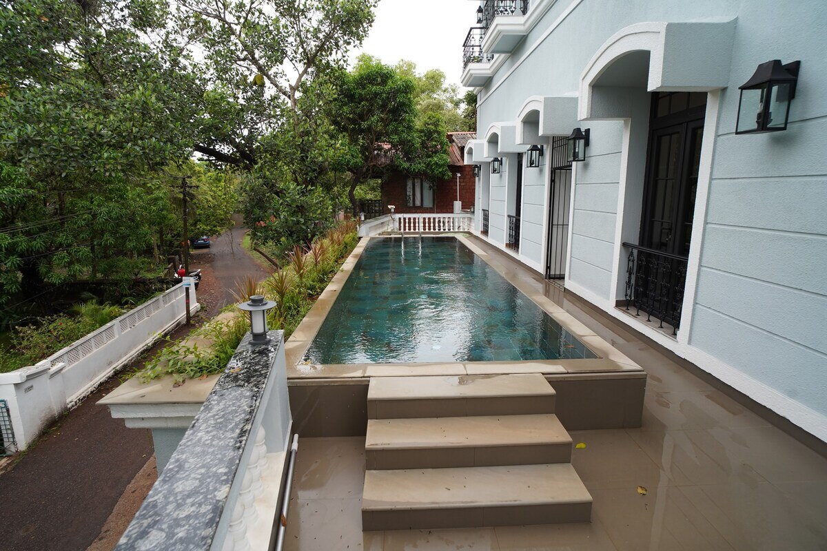 Utopia 3 BHK condo in Assagaon - Tap to explore photos