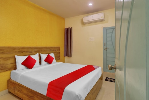 Hotel O R Square