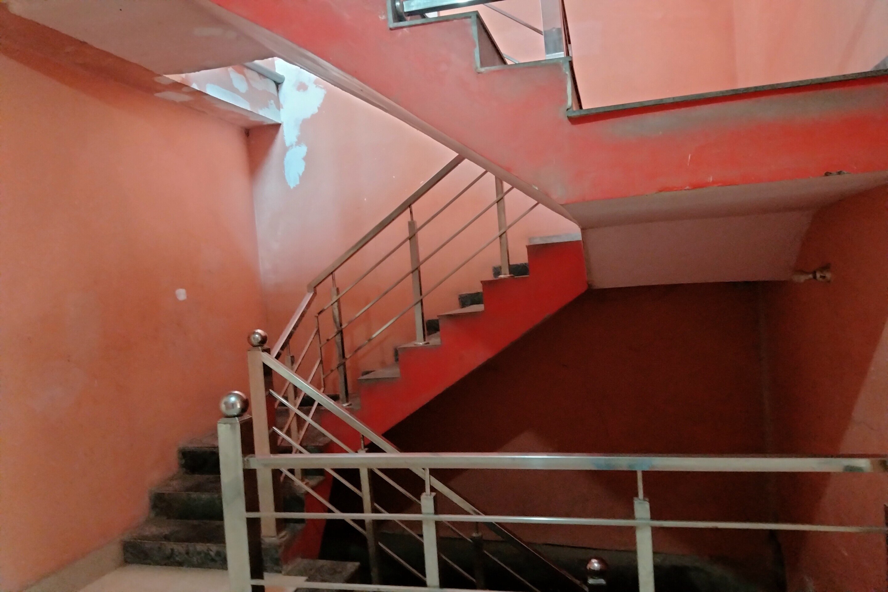 Hotel O Home Madhushala - Tap to explore photos