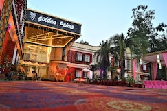 GOLDEN PALMS, Nanpara