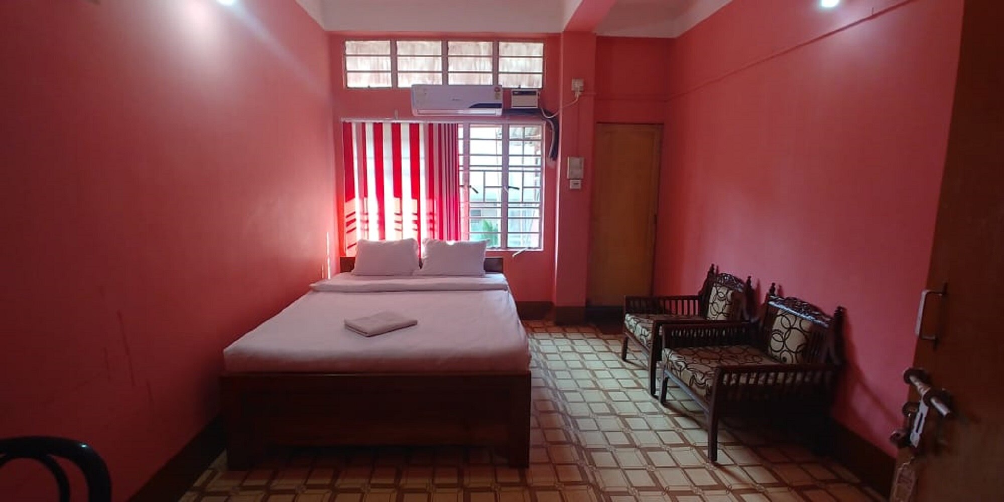 Kirtti Homestay - Tap to explore photos