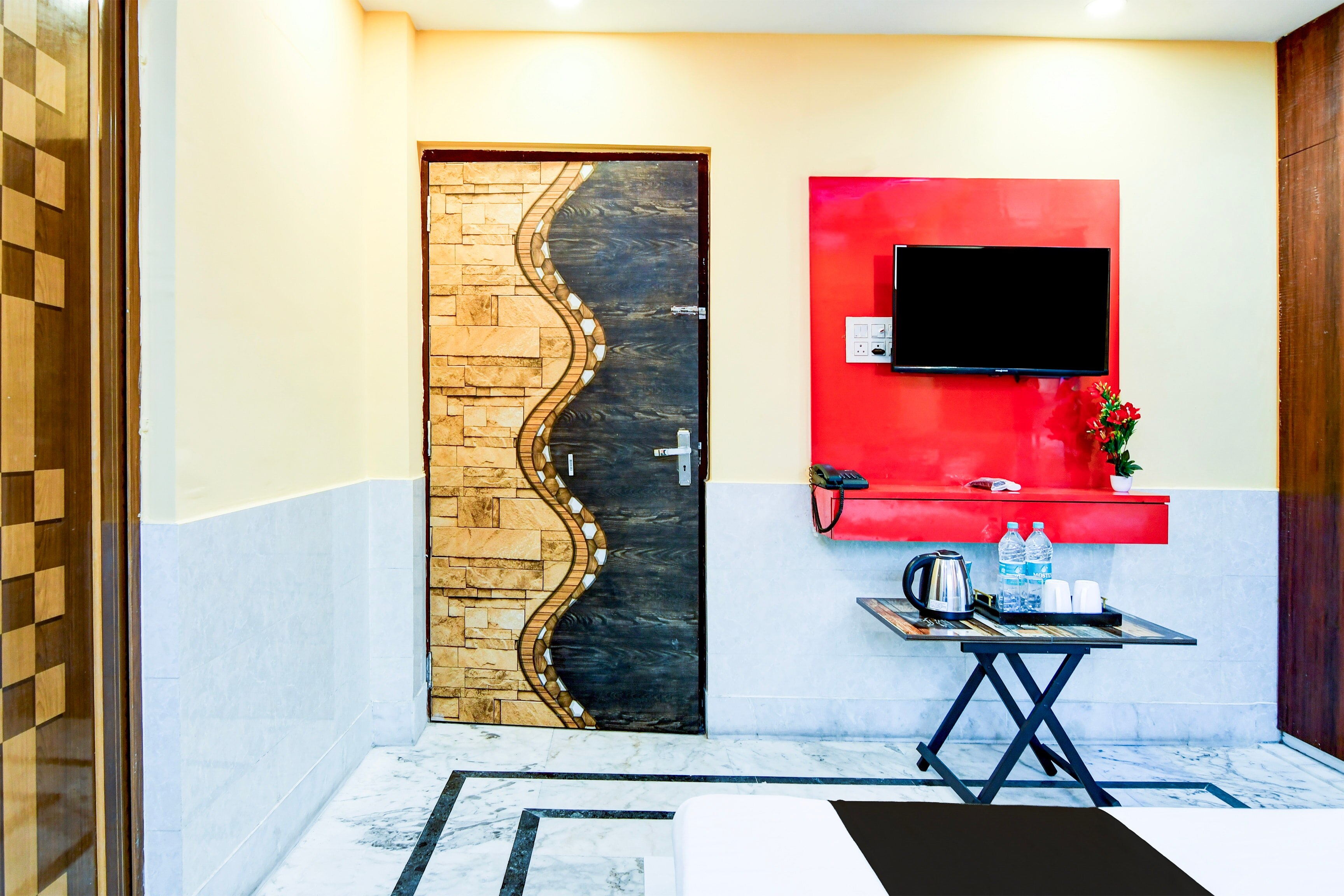Flagship Ruby Hospital Kolkata - Tap to explore photos