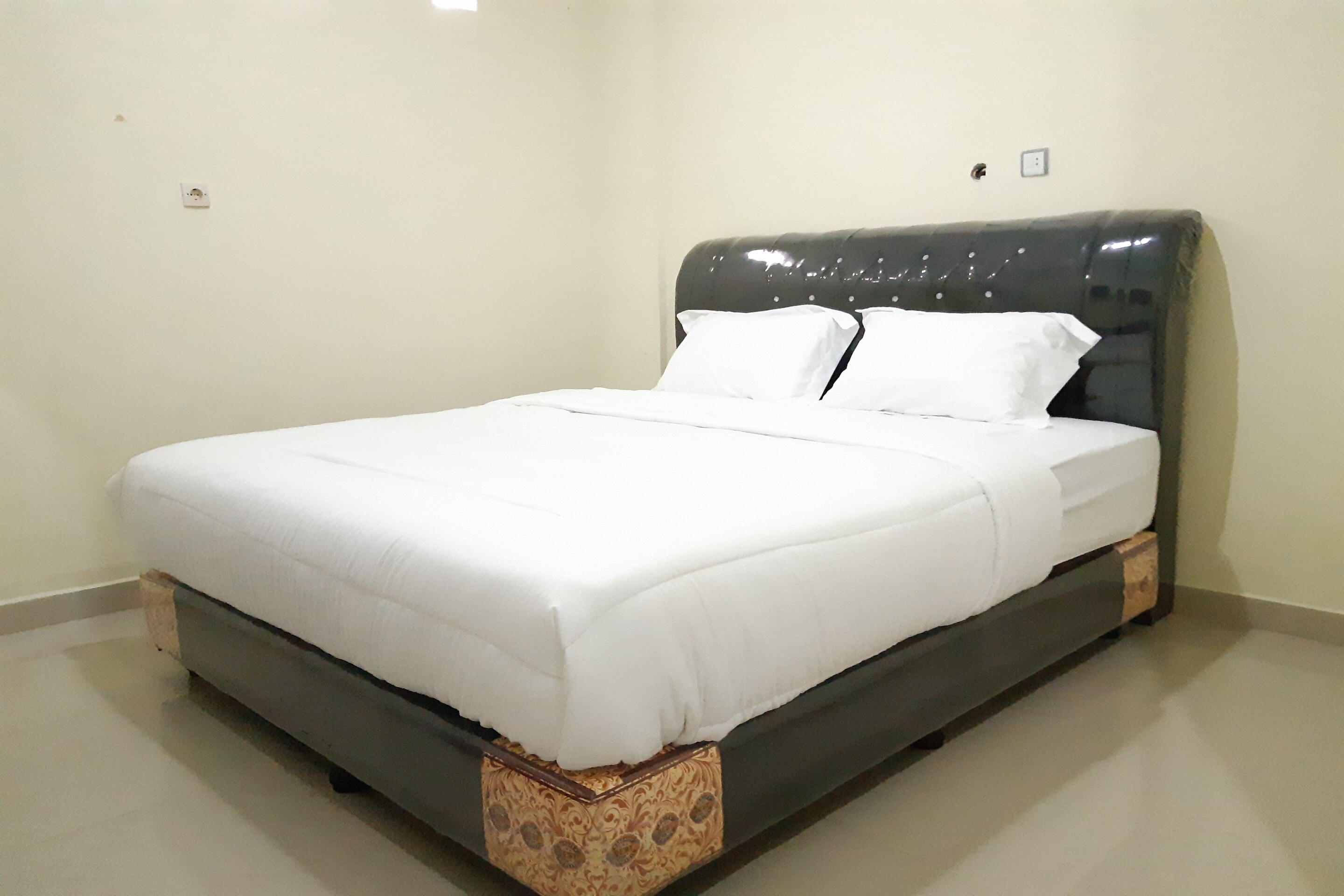 OYO 3009 252 Homestay - Tap to explore photos