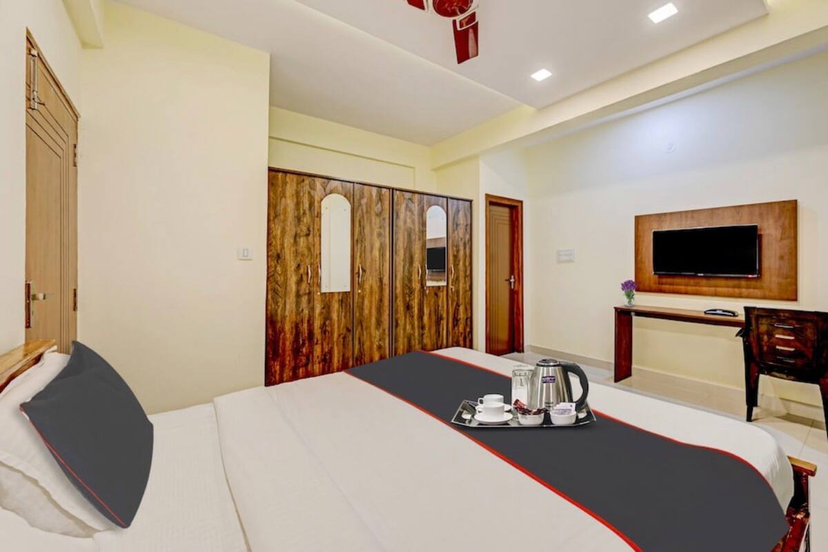 8 units of 1BHK and 4 units of 2BHK apartment for 50 Pax for Marriage - Tap to explore photos