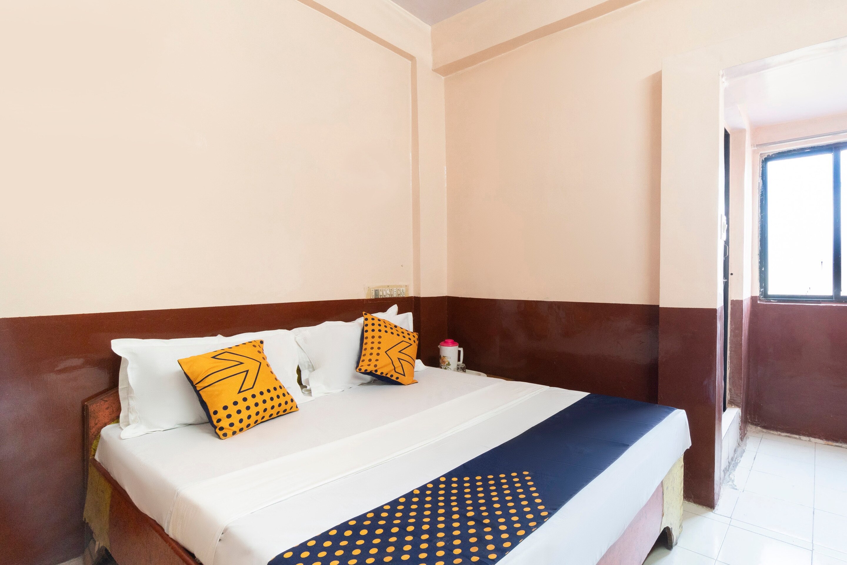 Hotel O Ashirvad Guest House - Tap to explore photos