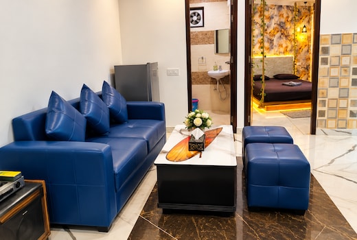 Thehrav Apartments at Mahavir Enclave