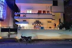 Neehan | Entire 2BR Apartment near Ganges, Varanasi