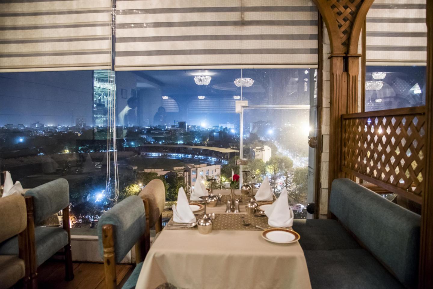 Clarks Avadh Lucknow INR 3903 OFF ( ̶9̶9̶9̶9̶ ) Hotel Price, Address