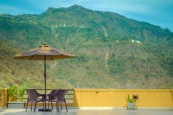 Aloha on the Ganga Almost Heaven Terrace Apartment 116, Rishikesh