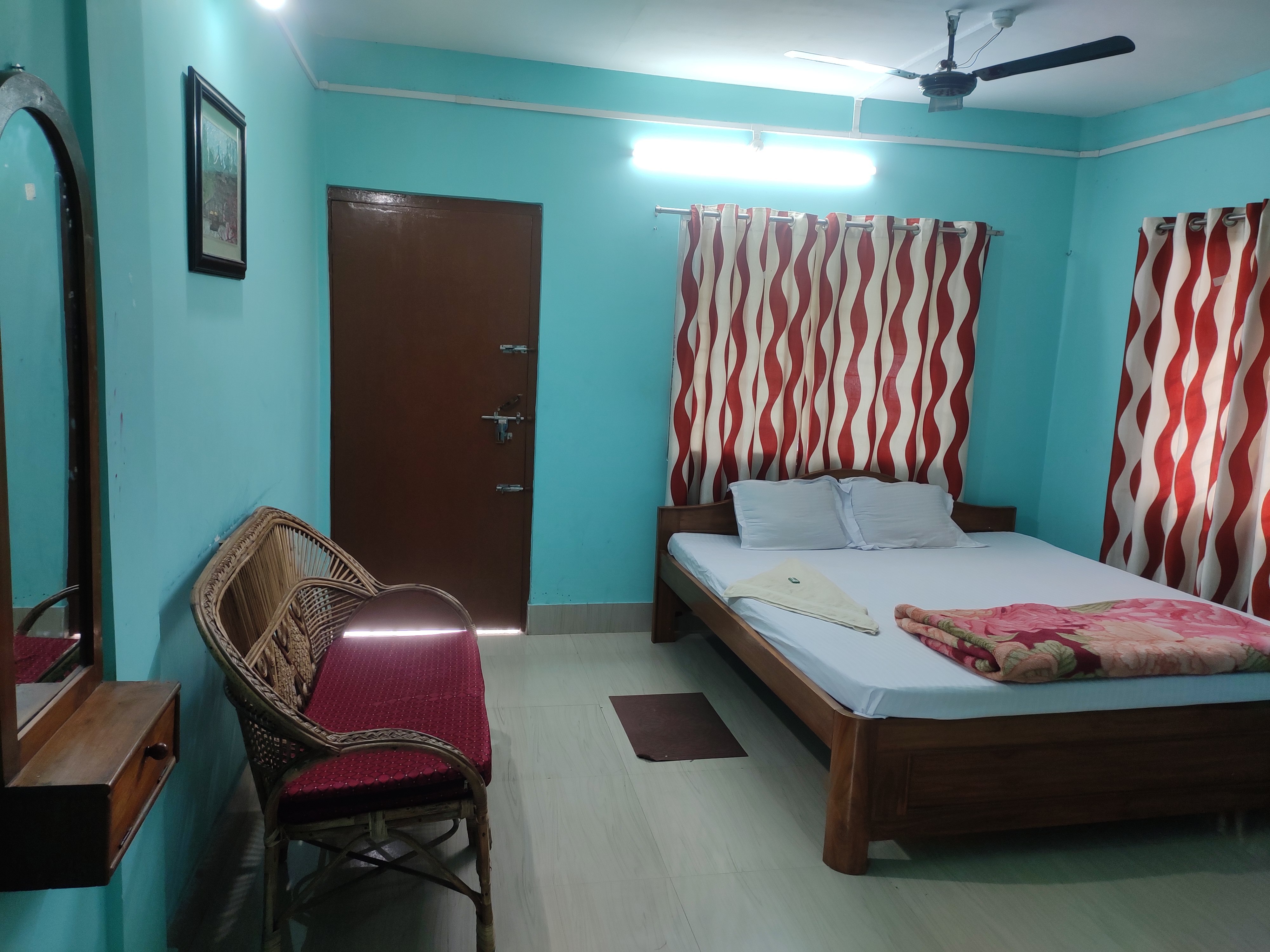 Panchak Guest House - Tap to explore photos