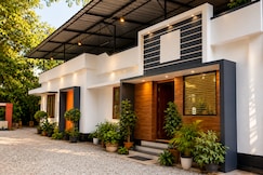 Delma Holidays, Varkala