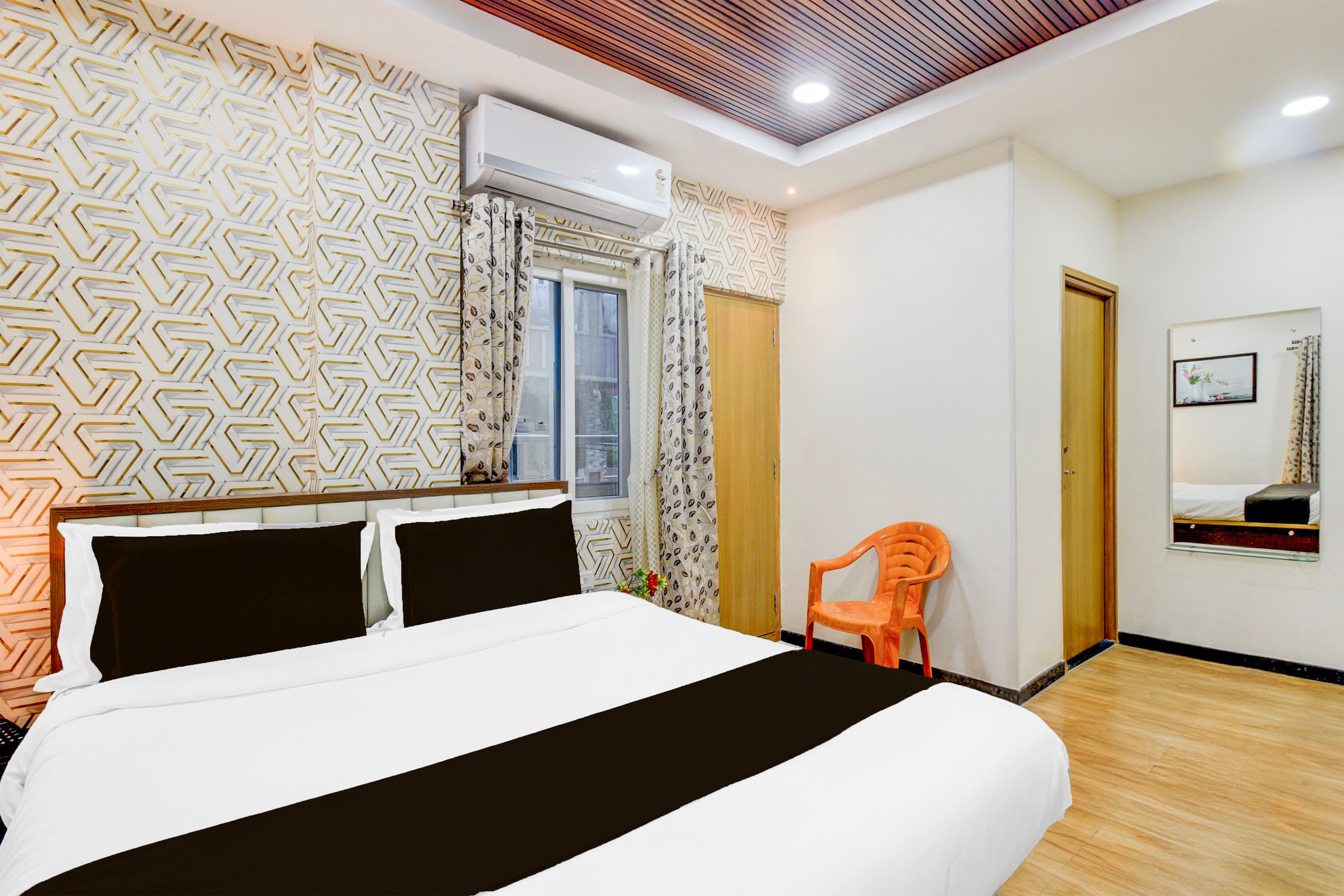 Hotel O Krishna Hotel - Tap to explore photos