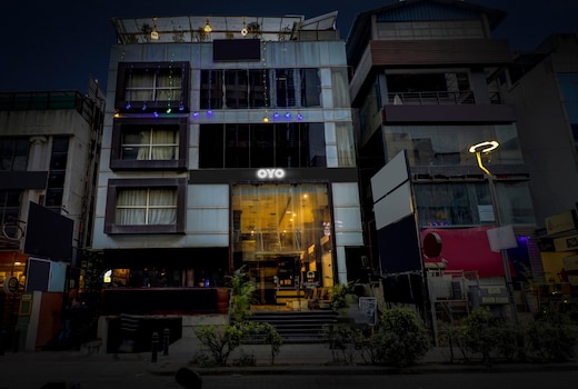 Collection O 29 Church's Inn Near Cubbon Park