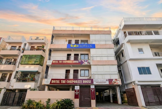 FabHotel The Corporate House