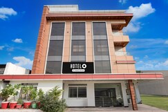 Collection O Ranipur - Dhaney Crossway Formerly Saroj Inn, Kadipur