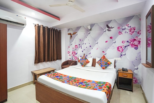 FabExpress R Inn - Nr. Prayagraj Railway Station