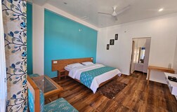 Deluxe Room 1