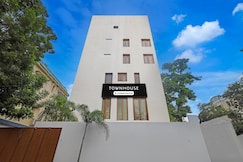 Townhouse Passport Office Saligramam Formerly K.K Nagar Residency, Chennai