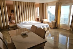 Golden Oyester - Entire 1 Bedroom Studio, Mussoorie