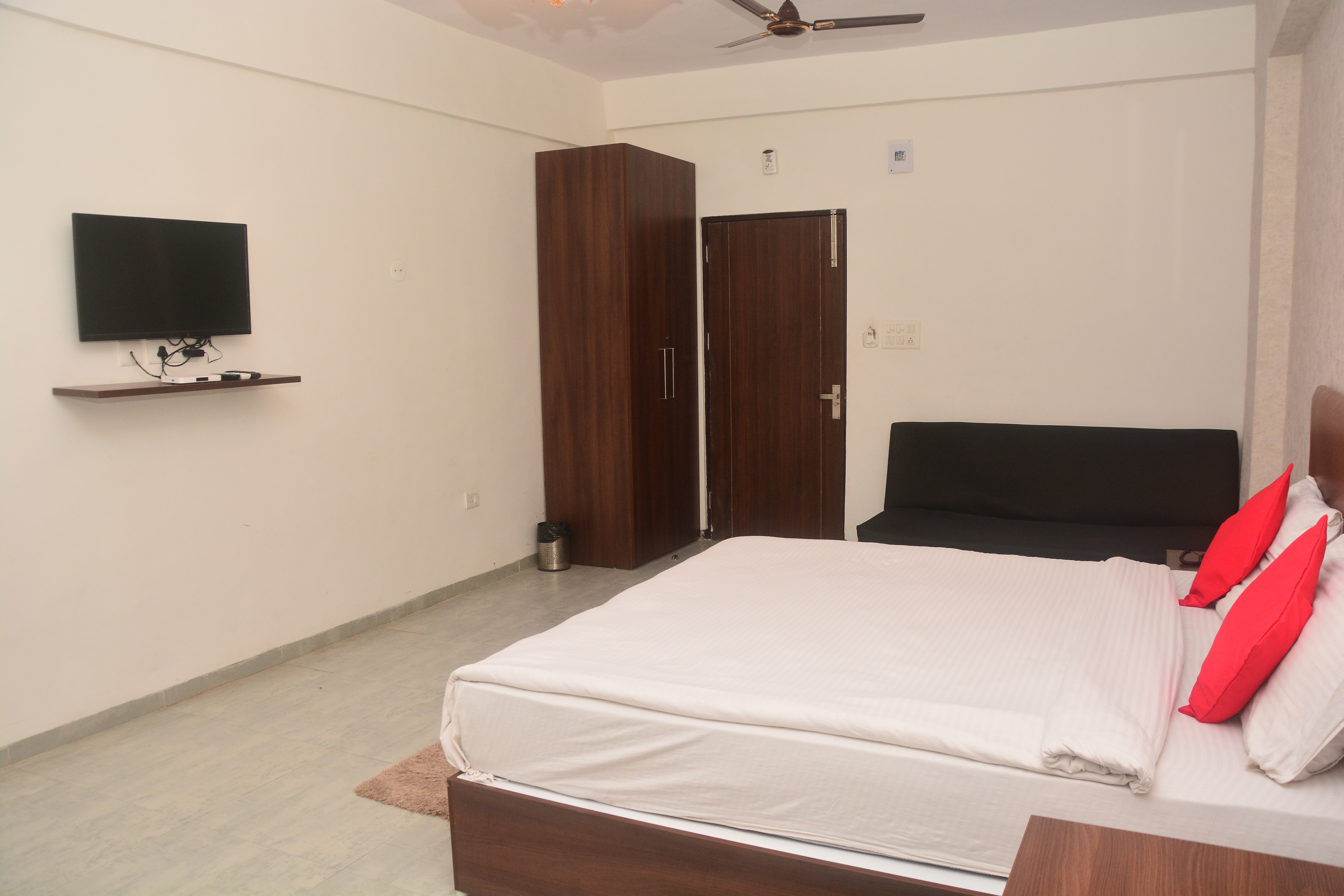 Sai Shama Service Apartment - Tap to explore photos