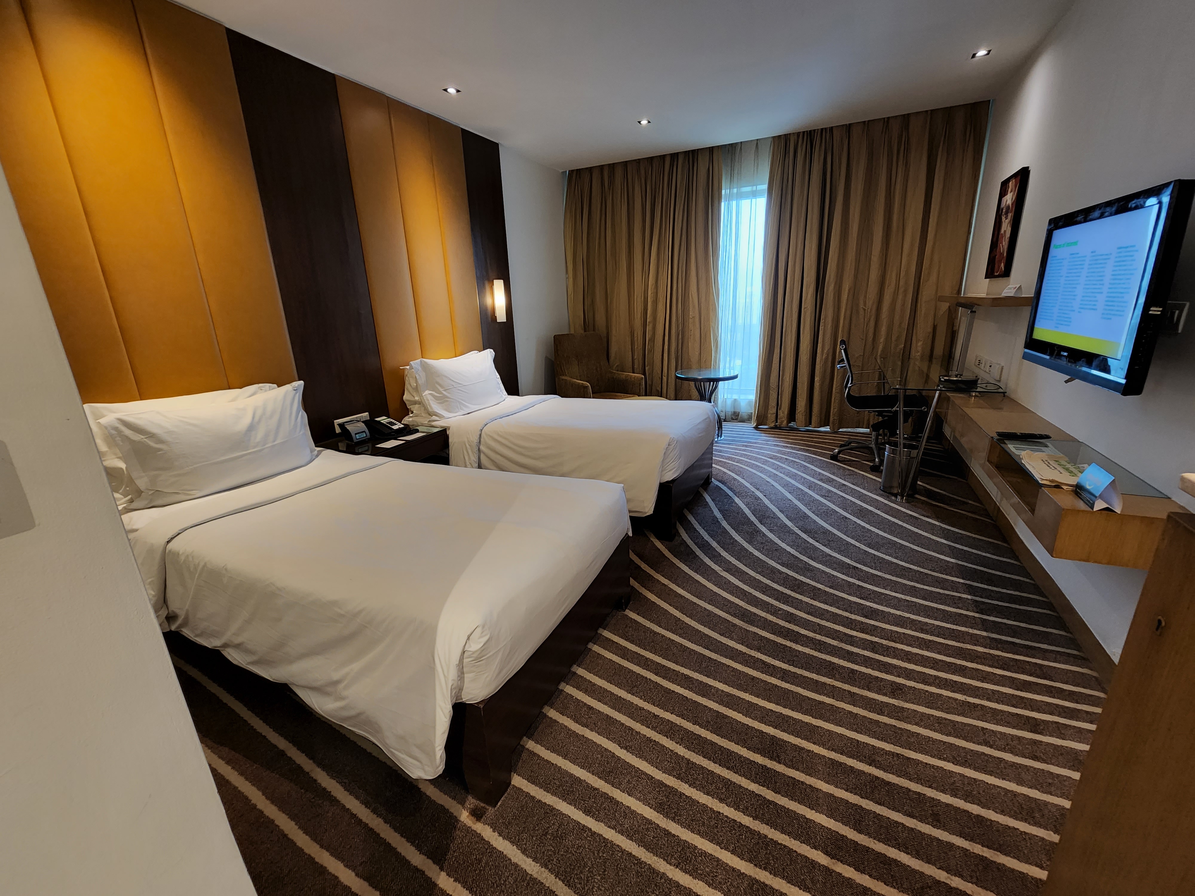 Holiday Inn Mumbai International Airport - Tap to explore photos