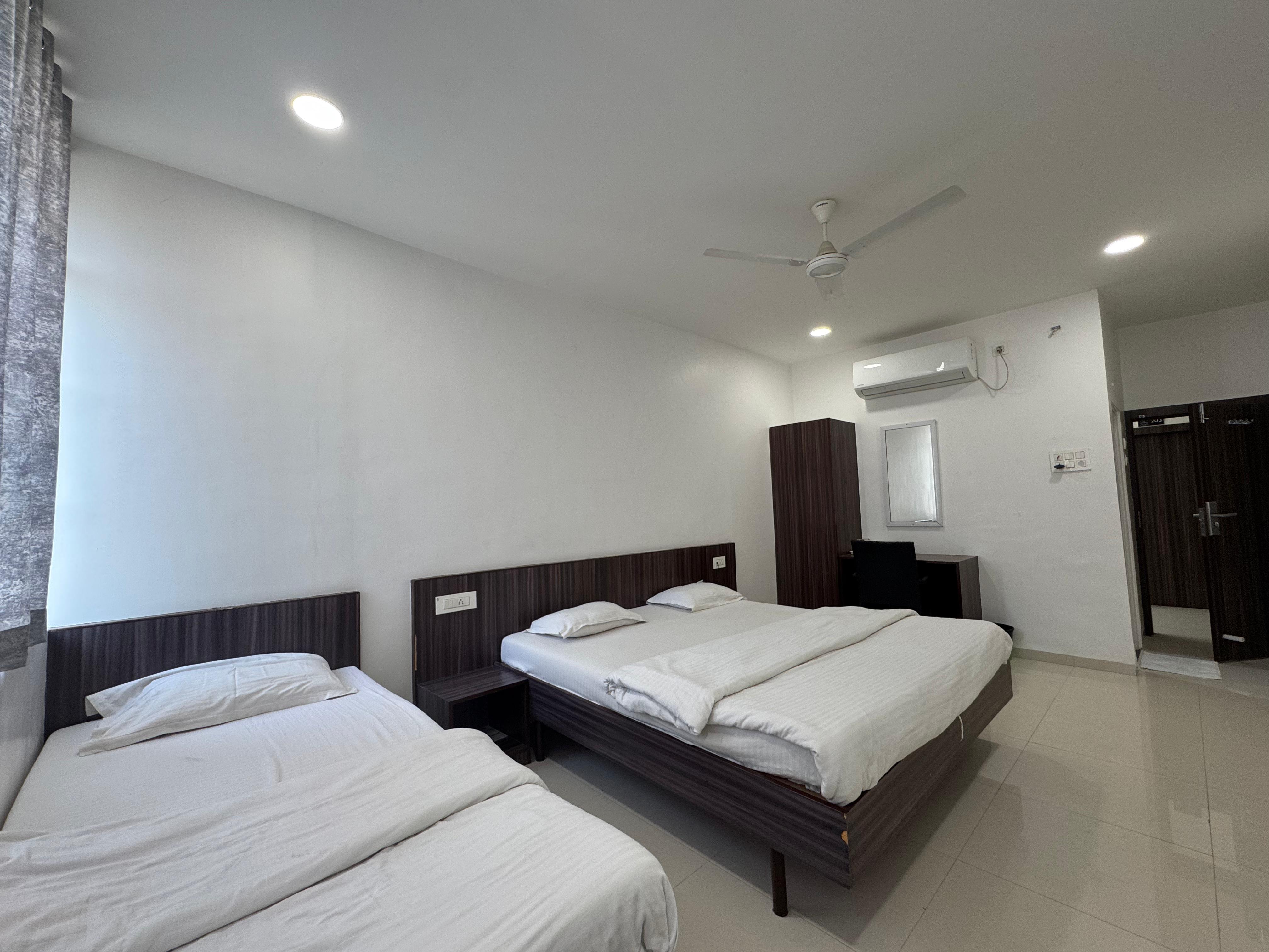 Hotel New Samrat 3