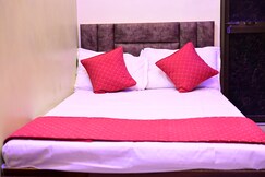Shree Raghuver guest house, Ayodhya