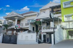 OYO 94669 Hotel Puri Inn Panakkukang Makassar, Makassar