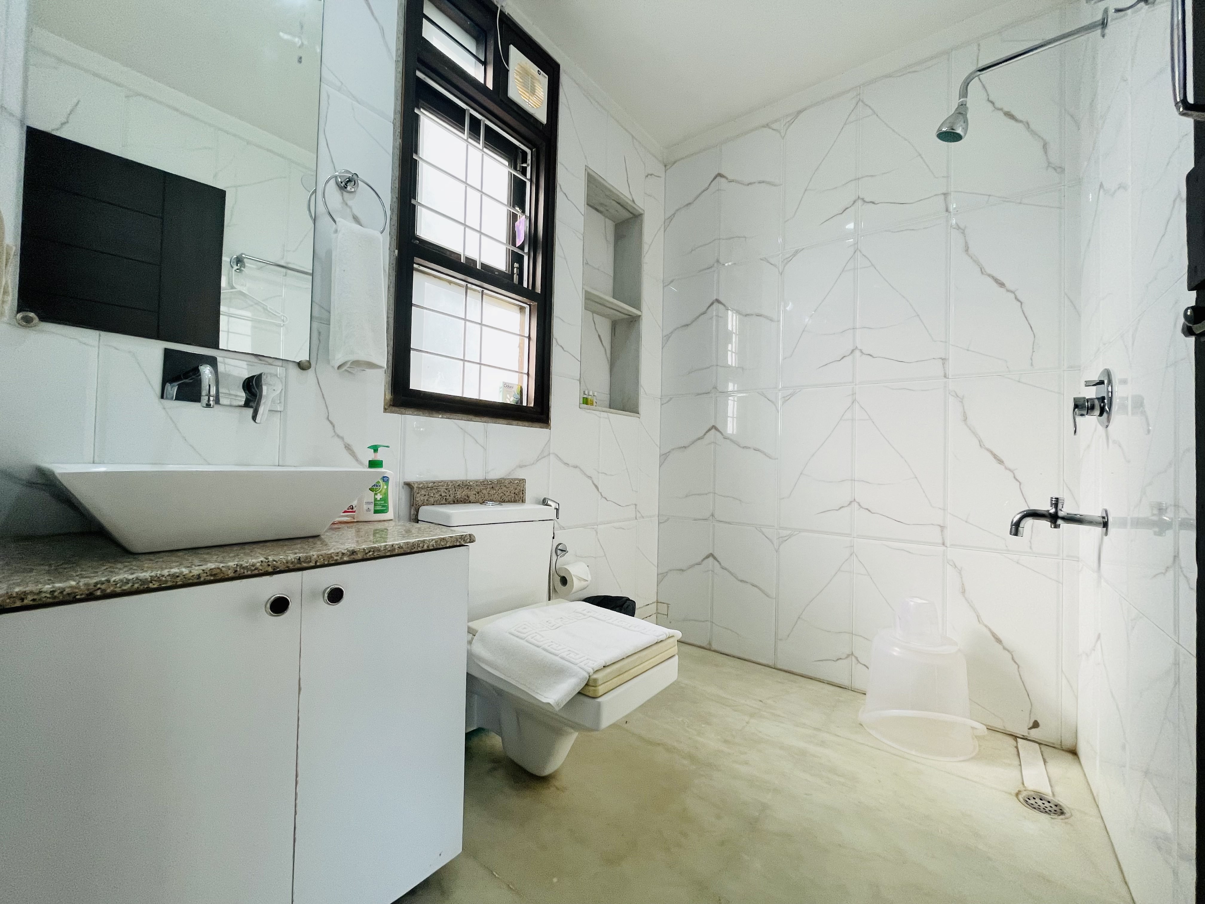 Olive Service Apartments - Artemis - Tap to explore photos