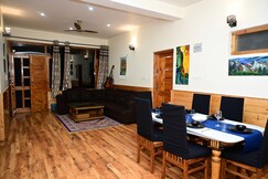 Entire Floor 4BH Family Friends Deluxe Rooms, Manali