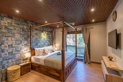 4 Rooms @Residences by Tarika by VEO - Part of StayVista, Chail