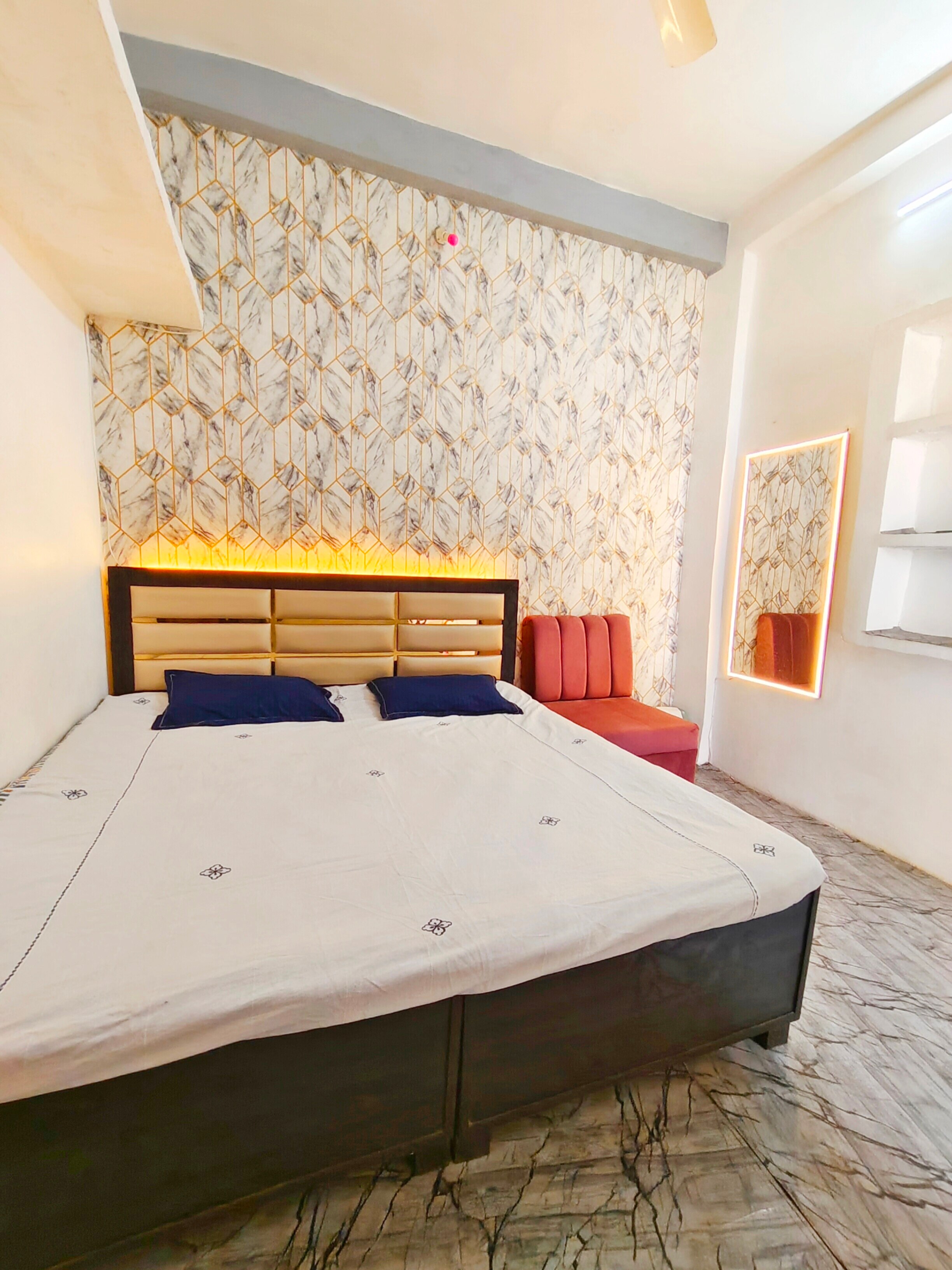 Shivay homestay ujjain - Tap to explore photos