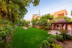 NINE PALMS RESORT, Jaipur