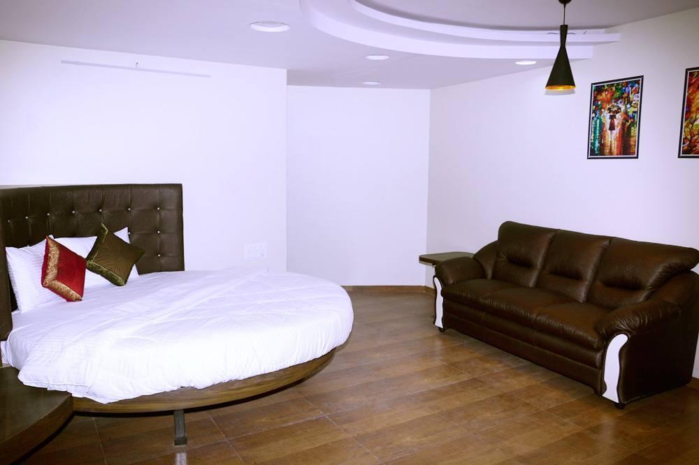 Hotel Prestige Point 5