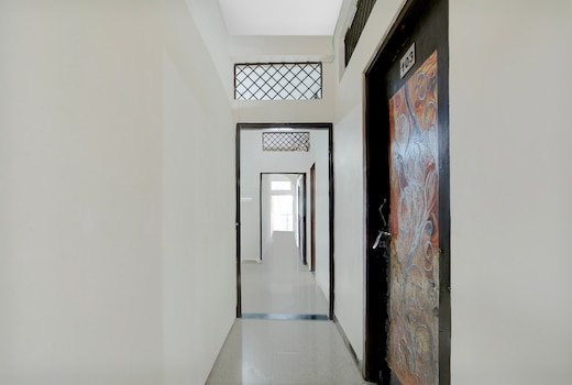 Hotel O Royal Inn Home Stay