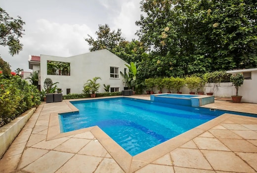 Charming 3BR Villa CASA MOG ASUNI by Earthyrooms