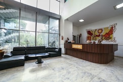 Hotel O Megha Villa, Wada