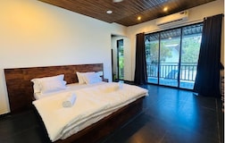 Casa Mounterria Room With Jacuzzi 1